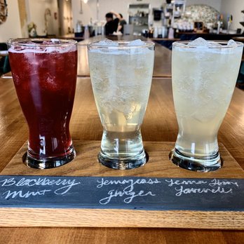 MOZZ Artisan Pizza - Blackberry mint, lemon grass ginger, lemon lime lavender sodas - Pizza Near Me - Provo, Utah