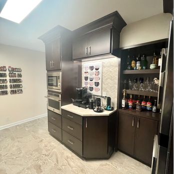 Mayflower Kitchen and Bath - Kitchen - General Contractors Near Me - Vienna, Virginia