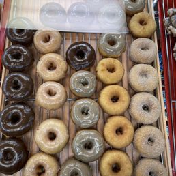 Donuts Donuts