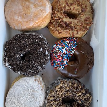 Kane's Donuts-Rt. 1 - Donuts Near Me - Saugus, Massachusetts