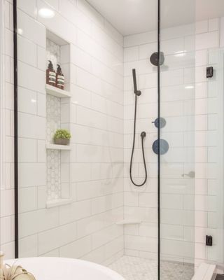 Clarendon Hills Emergency Plumber Logo