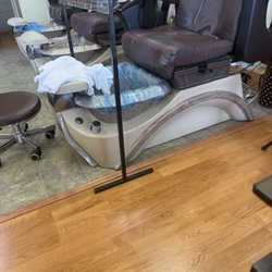 Bellissima Nails & Waxing - Absolutely love this place! Support this business!