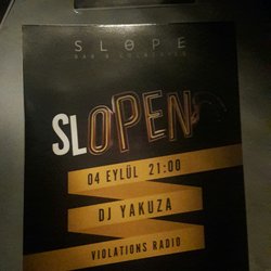 Slope Bar & Coctails