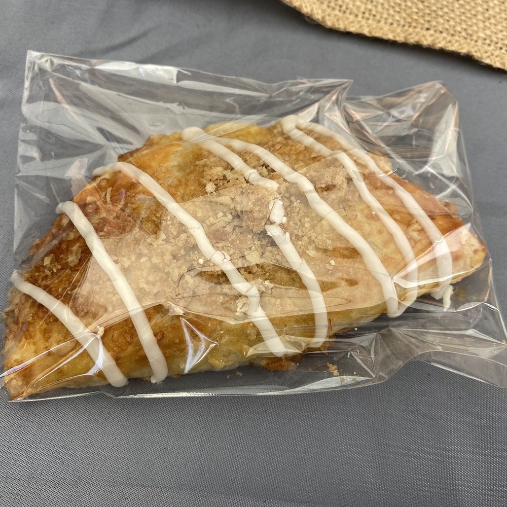 The Whiskful Kitchen - Peach mini hand pie - Desserts Near Me The Whiskful Kitchen - Peach mini hand pie - Desserts Near Me