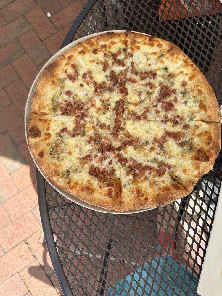Di Franco's Restaurant & Pizzeria Logo