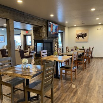 1872 Inn - Breakfast area was delightful. - Bed & Breakfast Near Me - West Yellowstone, Montana 1872 Inn - Breakfast area was delightful. - Bed & Breakfast Near Me - West Yellowstone, Montana