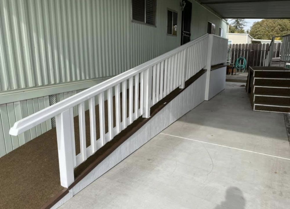 Slide of Vargas Construction & Handyman