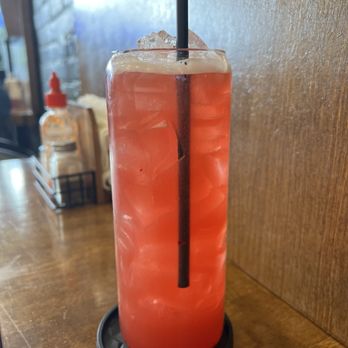 Iconic Coffee - Berry Bliss Acai Refresher - Cafes Near Me - Hackensack, New Jersey