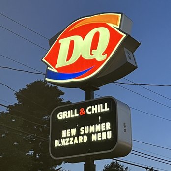 Dairy Queen Grill & Chill - DQ Sign in Southington - Ice Cream & Frozen Yogurt Near Me - Milldale, Connecticut