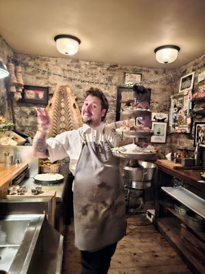 Garde Manger by null