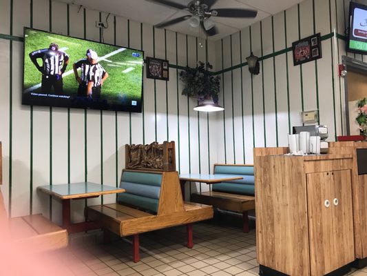 Brown's Chicken by null