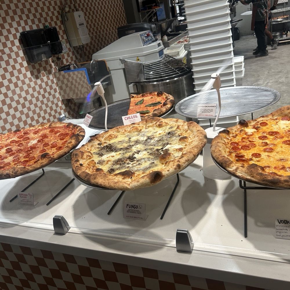 Mad Pie - Pizza Slice Options - Pizza Near Me - Honolulu, Hawaii