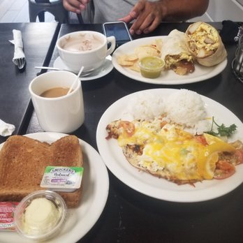 Scramblers Cafe - Hawaiian omelette and breakfast burrito, with coffee and Mexican hot chocolate - Breakfast & Brunch Near Me - Norco, California