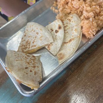 Los Chiludos - Kids cheese quesadilla - Mexican Near Me - Holmes Beach, Florida Los Chiludos - Kids cheese quesadilla - Mexican Near Me - Holmes Beach, Florida