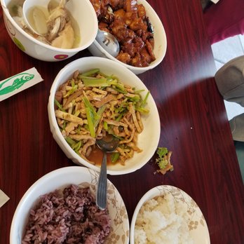 Mama Lee - White rice, purple rice, shredded pork with bean curd, 3 cups chicken, complementary soup - Chinese Near Me - Bayside, New York Mama Lee - White rice, purple rice, shredded pork with bean curd, 3 cups chicken, complementary soup - Chinese Near Me - Bayside, New York