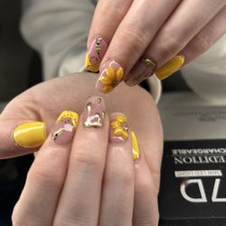 K & M Nails - Fall color nails by Daniel