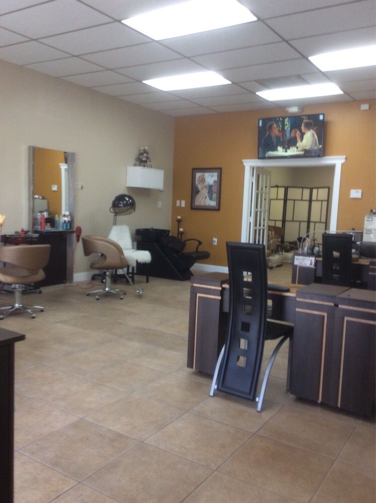 DIVA’S NAILS & HAIR BOUTIQUE Updated June 2024 1945 E Irlo Bronson
