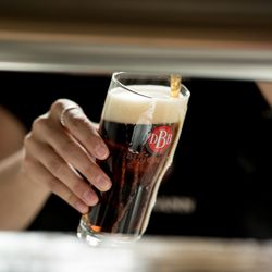 Bergmann Brauerei - Frisch gezapftes Bier