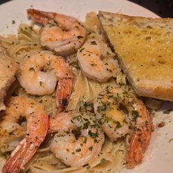 Helen's Cafe And Catering - Garlic shrimp fettuccine