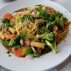 Guru's Chinese Cuisine - Vegetable Chowmein