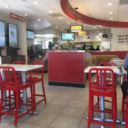 Wendy's - Nice decor..