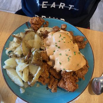 Altea's Eatery - Popcorn Chicken Benedict - Breakfast & Brunch Near Me - Worcester, Massachusetts