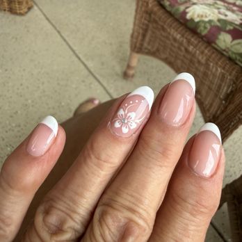 Diva Nails - French manicure - Nail Salons Near Me - North Myrtle Beach, South Carolina