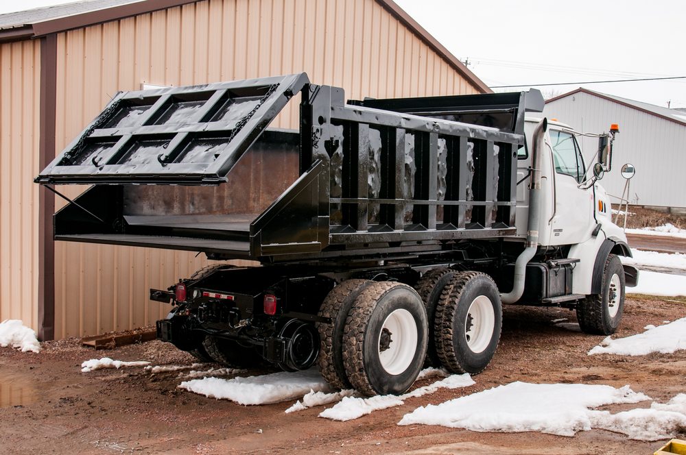 KULAS BODY SHOP Updated October 2024 13 Photos 103 W Linden St