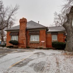 Star Buds Longmont - Star Buds Longmont Cannabis Dispensary Exterior