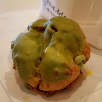 Beard Papa's - Bakeries Near Me - Katy, Texas