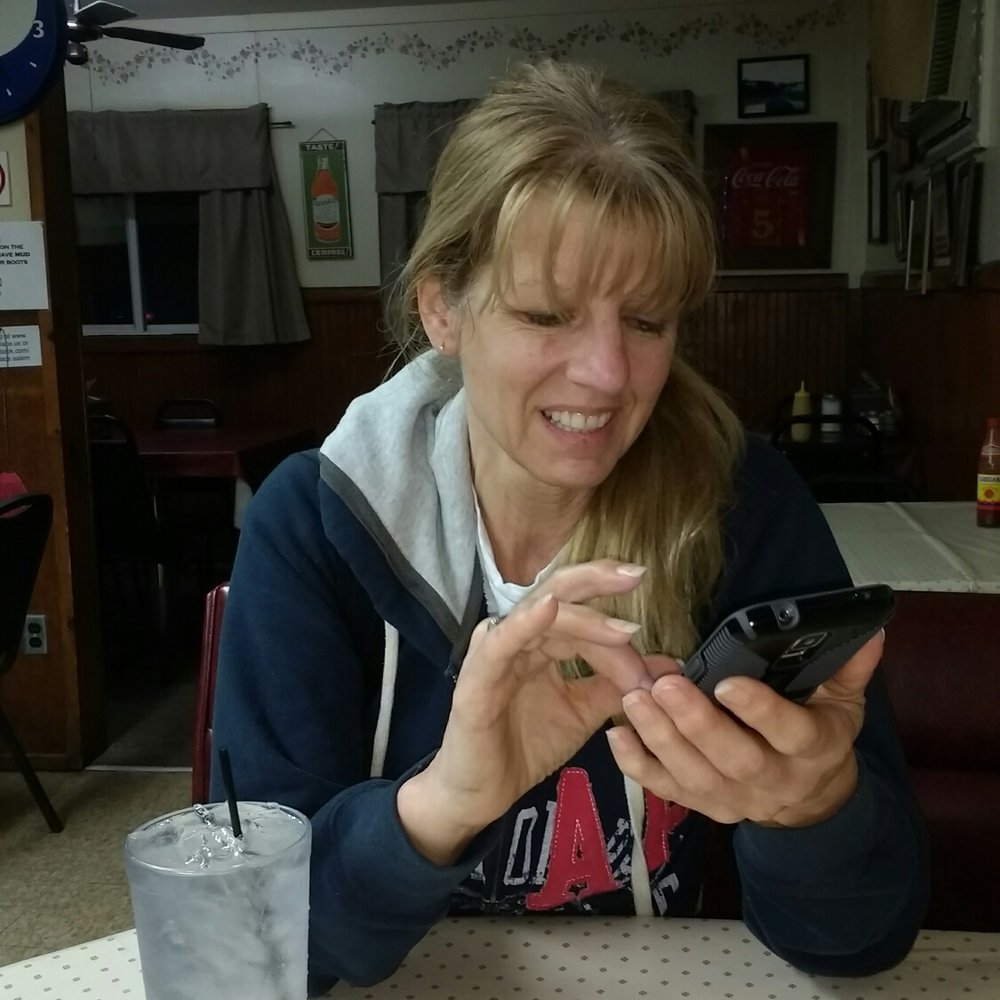 Chuck's Place - Burgers Near Me - Salem, Illinois Chuck's Place - Burgers Near Me - Salem, Illinois