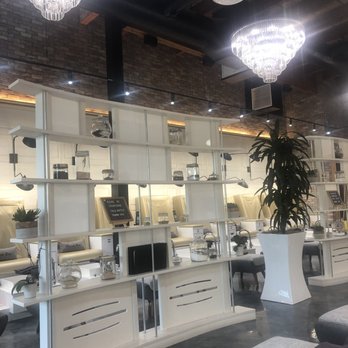 Brush Box - Nail Salons Near Me - Houston, Texas