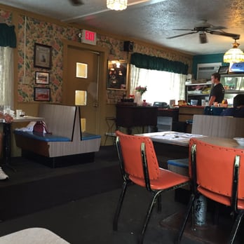 Fred's Diner - Quaint front room. - Diners Near Me - Akron, Ohio Fred's Diner - Quaint front room. - Diners Near Me - Akron, Ohio