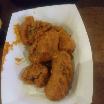Buffalo Wild Wings - Boneless wings from appetizer sampler - American Near Me - Jefferson, Louisiana