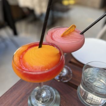 Cactus Club Cafe - Peach bellini - Cocktail Bars Near Me - Boston, Massachusetts