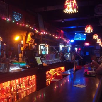Dave's On Broadway - Dive Bars Near Me - Glendale, California Dave's On Broadway - Dive Bars Near Me - Glendale, California