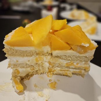 Le Four - Mango cake - Bakeries Near Me - Jersey City, New Jersey Le Four - Mango cake - Bakeries Near Me - Jersey City, New Jersey