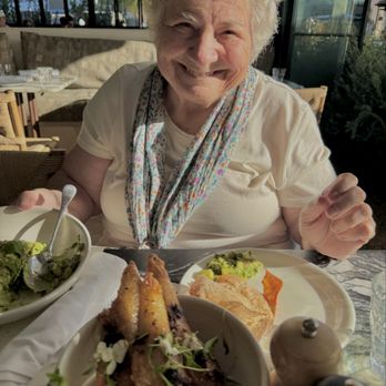 Great White - Those chicken wings! Wow! And gluten free!! - New American Near Me - Los Angeles, California