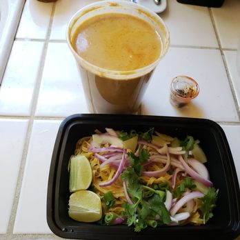 Thai Thai Restaurant - Kao soy - Thai Near Me - Oceanside, California