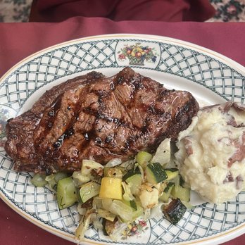Riverside Cafe & Lodge - New York strip steak, mashed potatoes and vegetables. - Guest Houses Near Me - Roscoe, New York Riverside Cafe & Lodge - New York strip steak, mashed potatoes and vegetables. - Guest Houses Near Me - Roscoe, New York