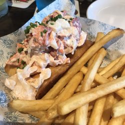 Peacemaker Lobster and Crab - Maine lobster roll with fries. Everything was flawless!!!!