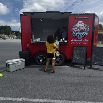 Twisted Creamery - Food Trucks Near Me Twisted Creamery - Food Trucks Near Me