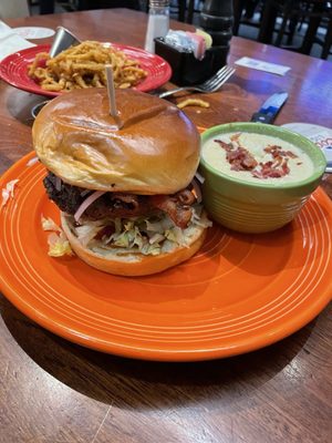 Deano's Grill and Tapworks EAST by null