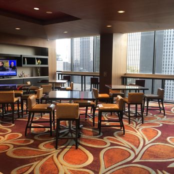 Dallas Marriott Downtown - Concierge lounge. - Hotels Near Me - Dallas, Texas