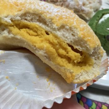 85°C Bakery Cafe-San Leandro - Mango custard bun - Bakeries Near Me - San Leandro, California