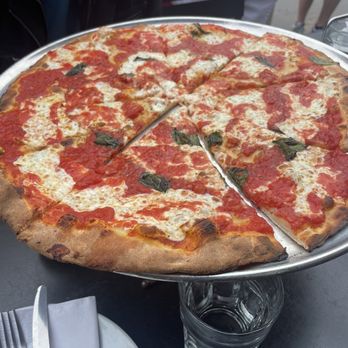 Juliana's - Margherita Pizza - Pizza Near Me - Brooklyn, New York