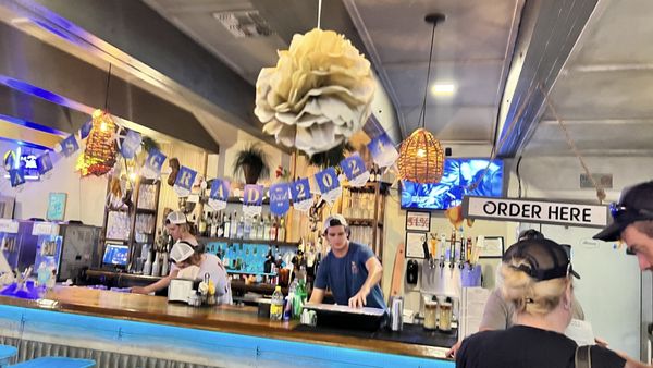 Lelo's Island Bar by null