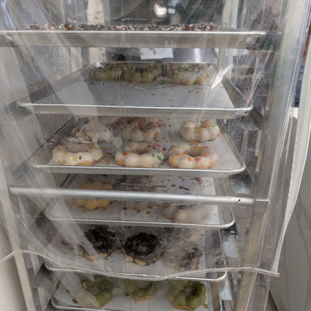 Retreat Sweets - Donut rack - Cafes Near Me - Westport, Connecticut Retreat Sweets - Donut rack - Cafes Near Me - Westport, Connecticut