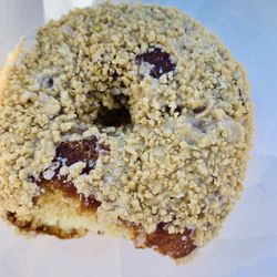 Donut King - Butternut donut -
