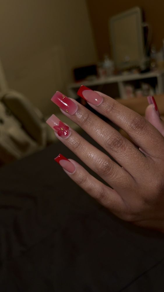 Nails By Cas Logo